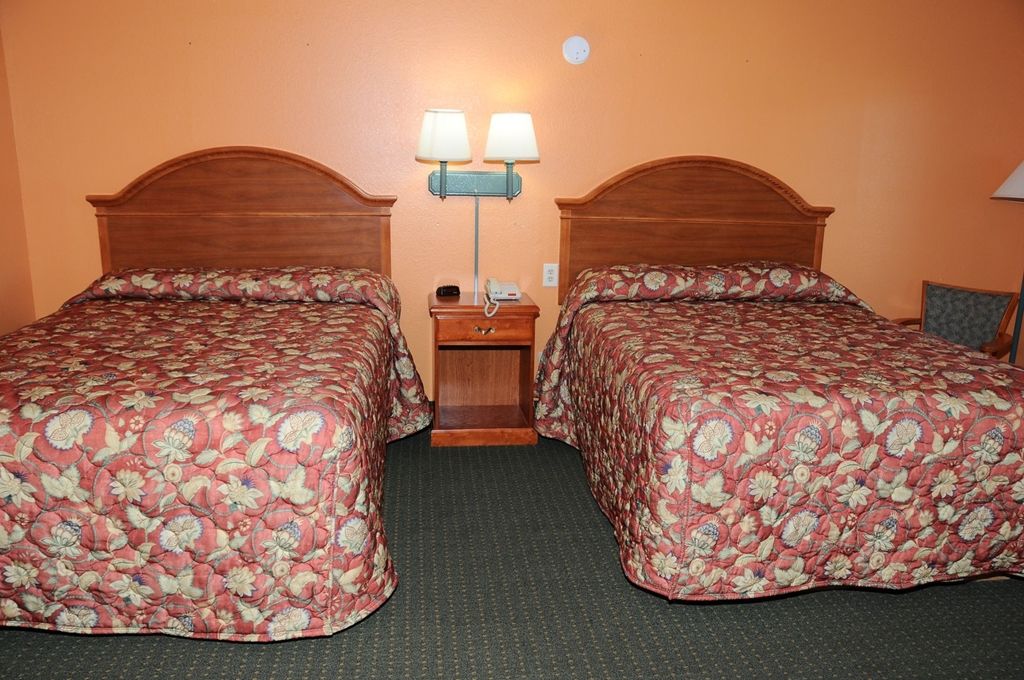 American Inn Cleburne Bilik gambar