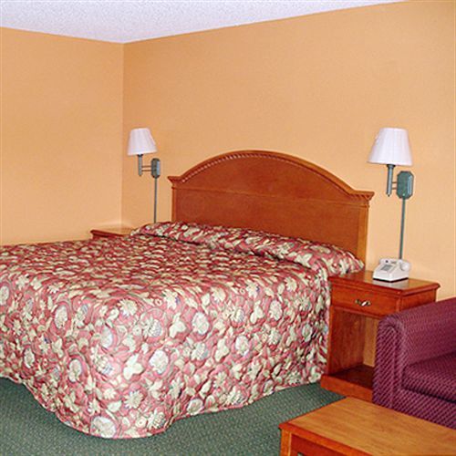 American Inn Cleburne Bilik gambar